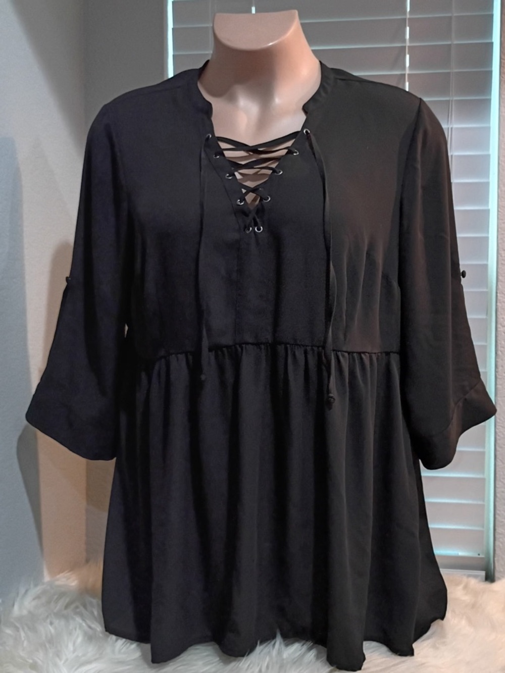 Torrid 2 Women’s 2X Peplum Top